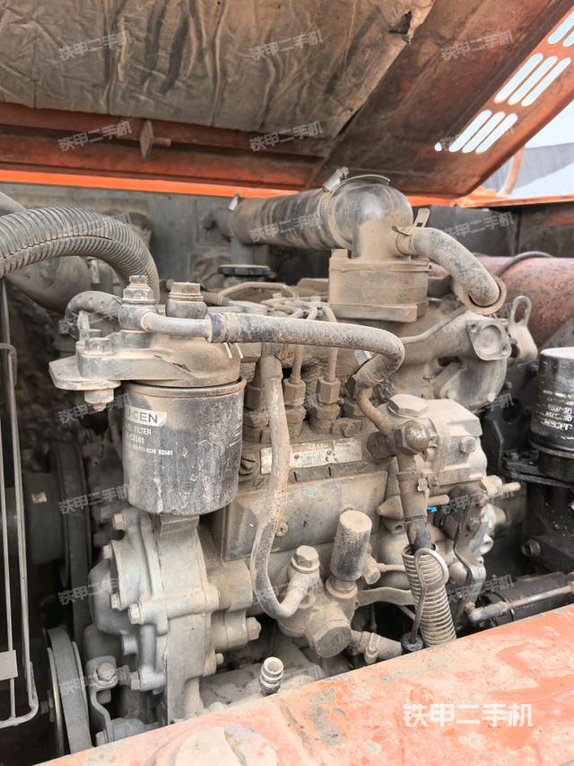 發(fā)動(dòng)機(jī)室(上車部件) 發(fā)動(dòng)機(jī)室(上車部件)