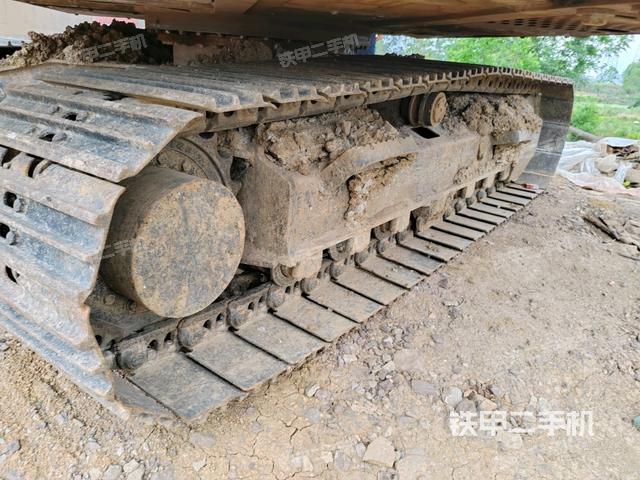 右侧行走马达盖板（行走机构）