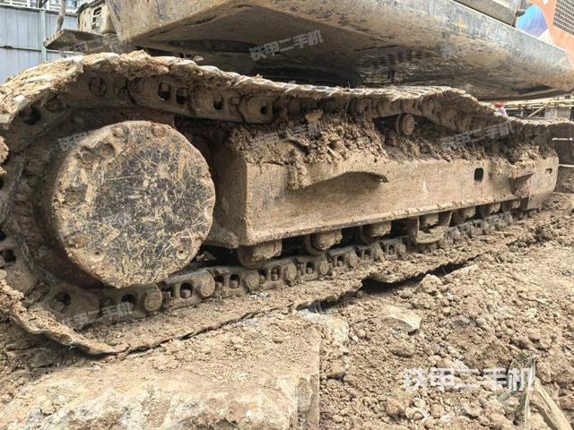 右側(cè)履帶整體（行走機(jī)構(gòu)）