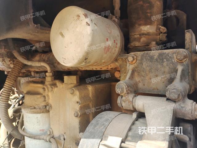 柴油泵全景（壓路機(jī)發(fā)動(dòng)機(jī)艙）