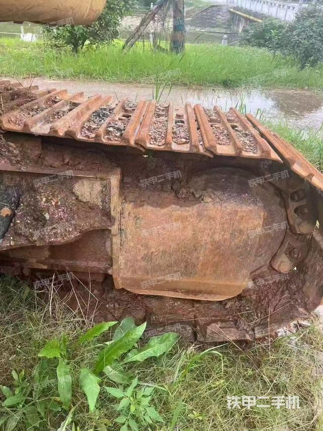 單側(cè)履帶整體（整機(jī)外觀）