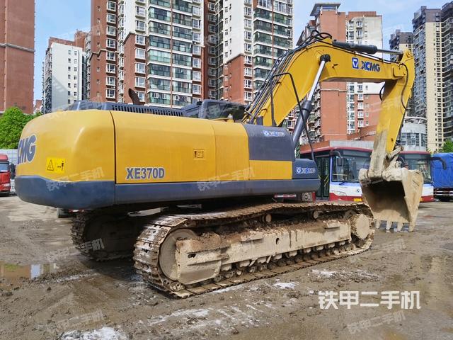 右后45(整機(jī)外觀) 右后45(整機(jī)外觀)