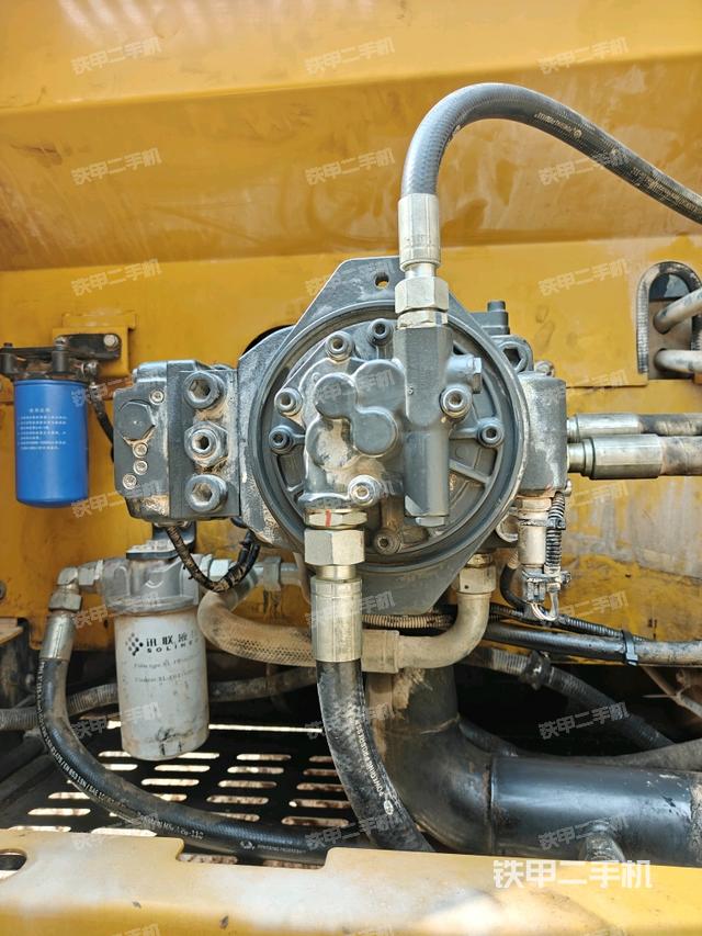 液壓泵斜45?左（大件艙室）