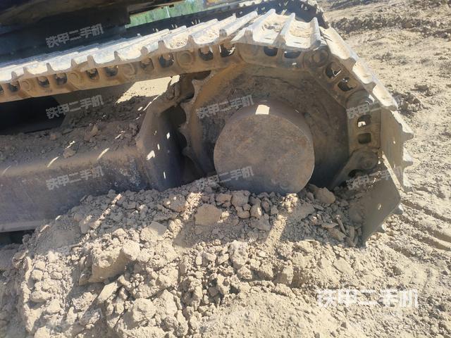 左驅(qū)動(dòng)輪（行走機(jī)構(gòu)）