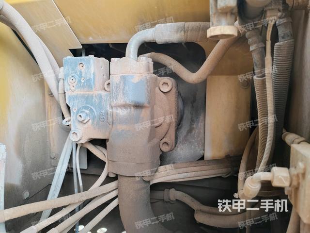 液压泵斜45 右（大件舱室）