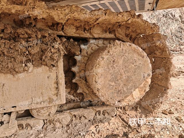 右驅(qū)動(dòng)輪（行走機(jī)構(gòu)）