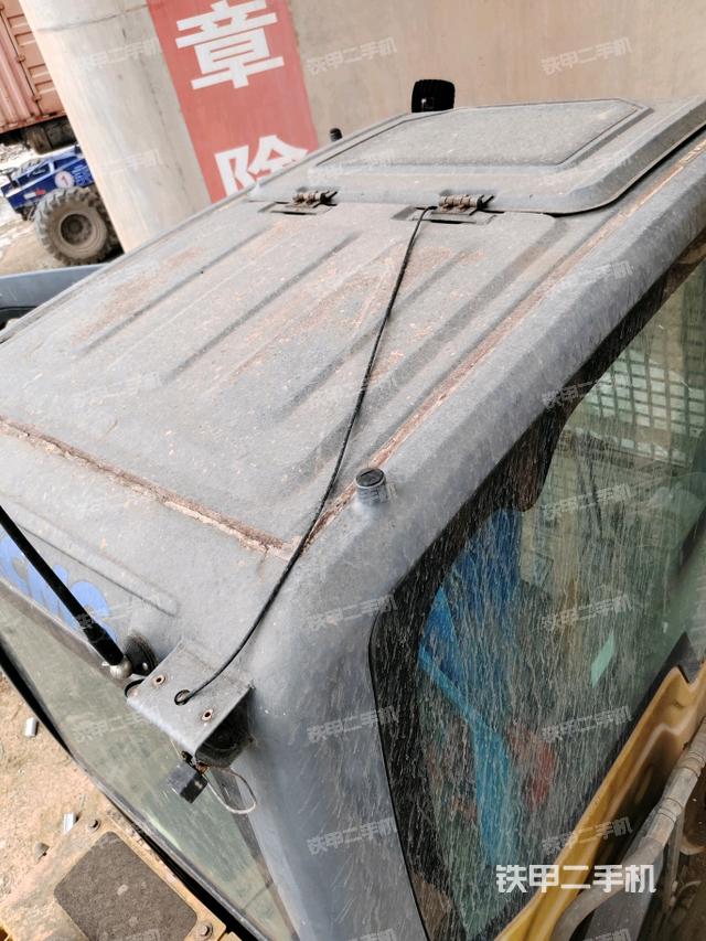 驾驶室顶部俯视（上车部件）