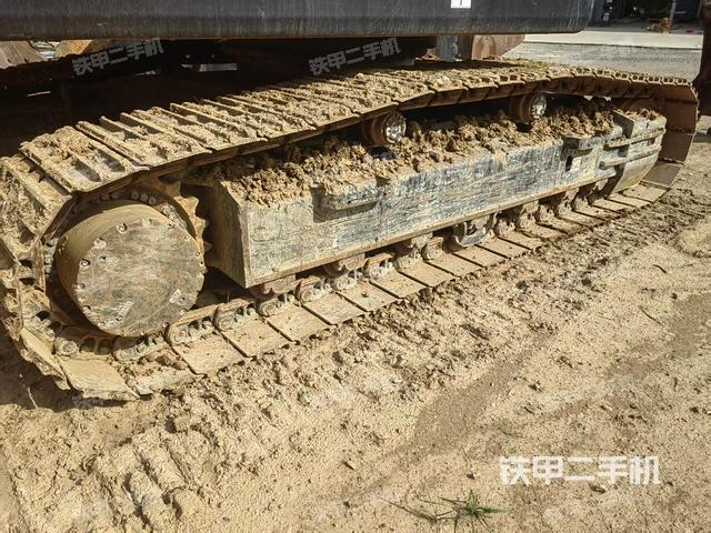 右側(cè)履帶整體（行走機(jī)構(gòu)）