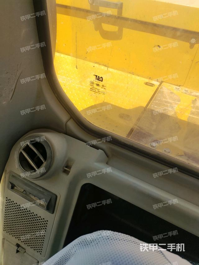 后窗玻璃角標(biāo)(駕駛室部分) 后窗玻璃角標(biāo)(駕駛室部分)