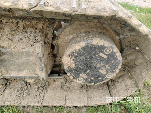 左側(cè)行走馬達(dá)蓋板(行走機(jī)構(gòu)) 左側(cè)行走馬達(dá)蓋板(行走機(jī)構(gòu))