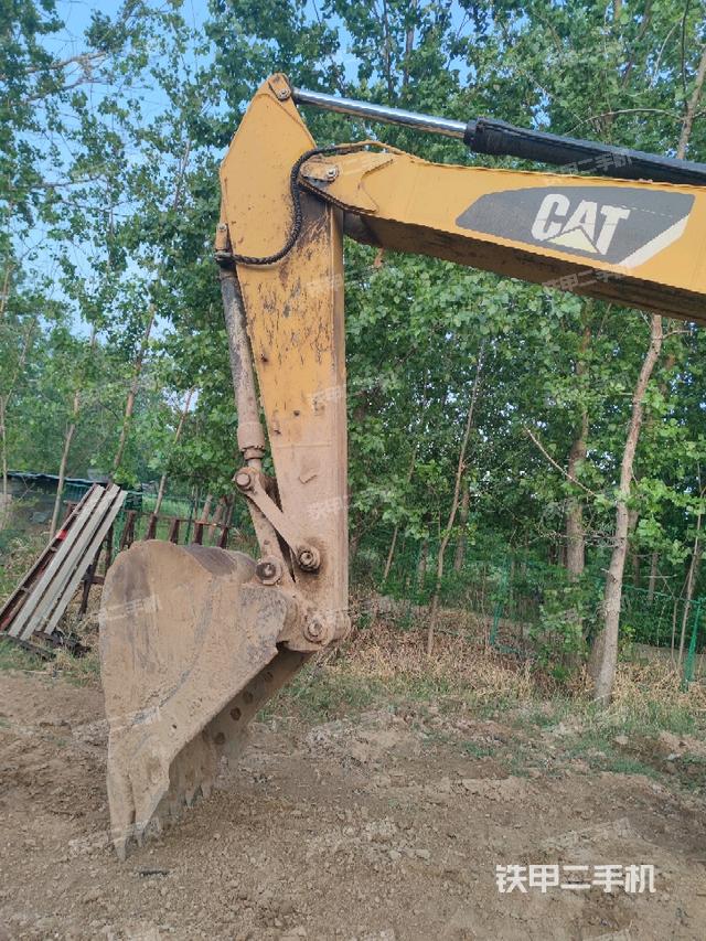 小臂整體左后（工作和回轉(zhuǎn)裝置）