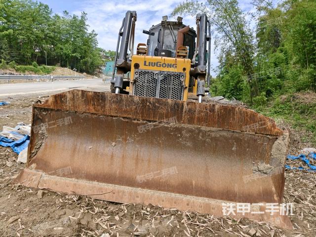 右驅(qū)動輪（推土機底盤及工作裝置）