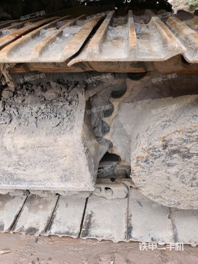 右側(cè)行走馬達(dá)蓋板(行走機(jī)構(gòu)) 右側(cè)行走馬達(dá)蓋板(行走機(jī)構(gòu))