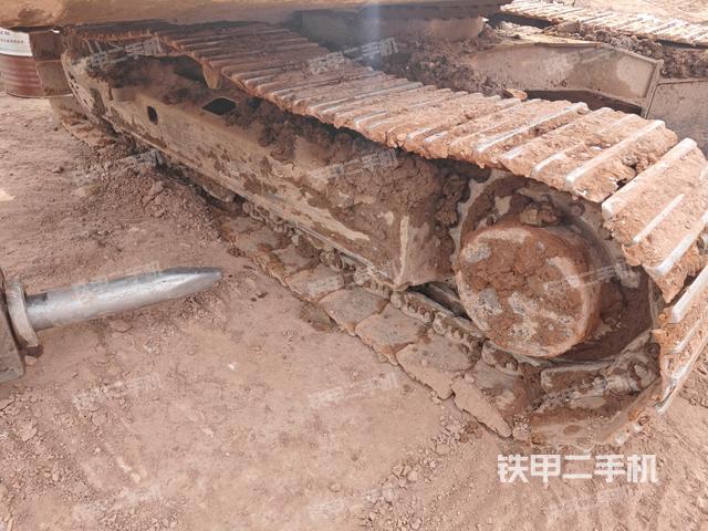 右側履帶整體（行走機構）