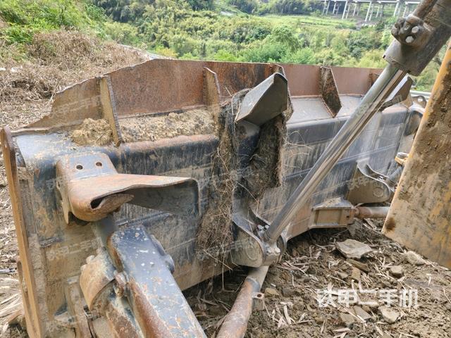 左驅(qū)動輪（推土機底盤及工作裝置）