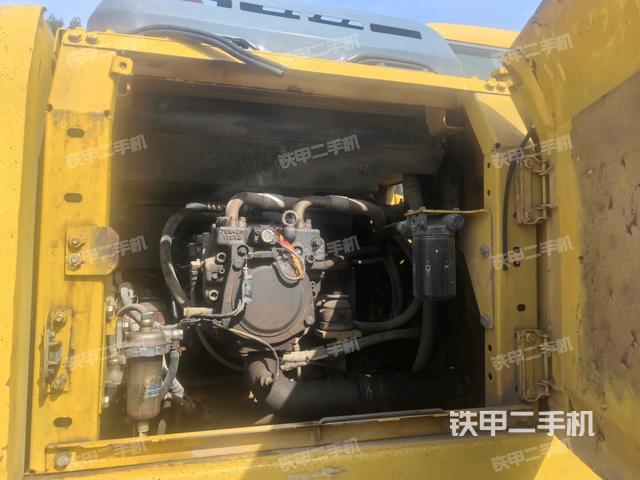 液壓泵斜45?右（大件艙室）