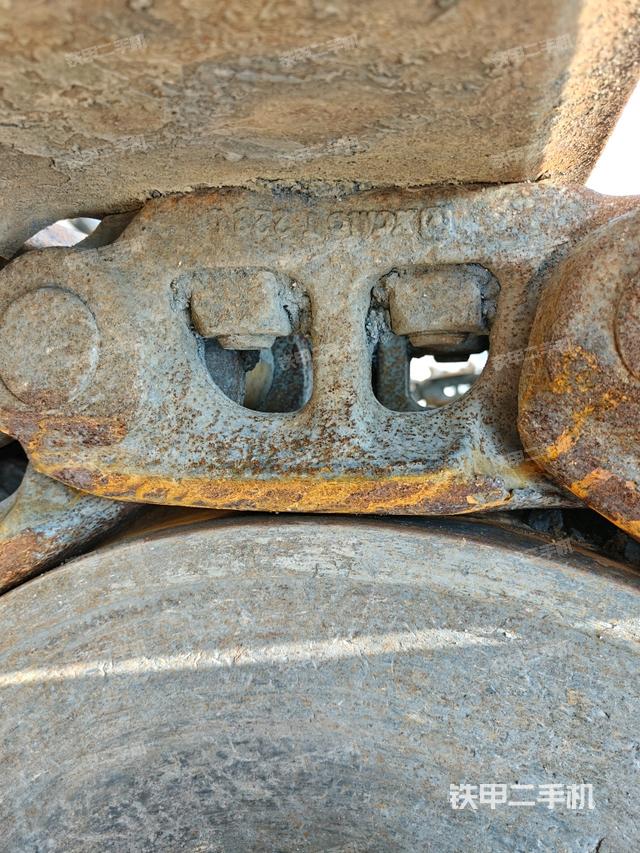 右侧行走马达盖板（行走机构）