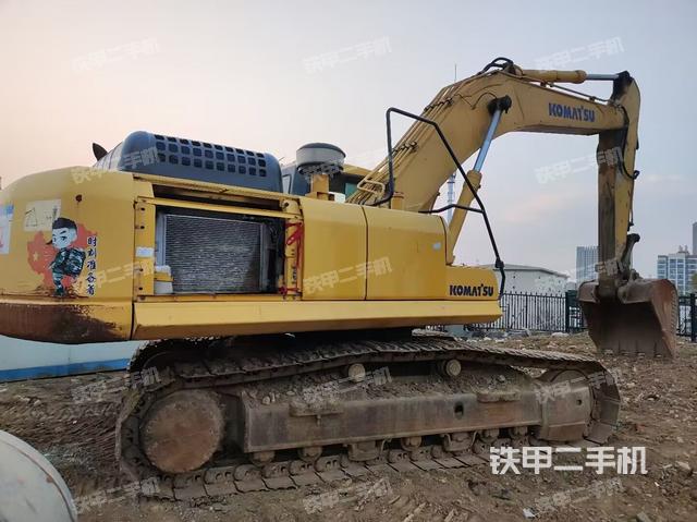 整機(jī)右后45°(整機(jī)外觀) 整機(jī)右后45°(整機(jī)外觀)