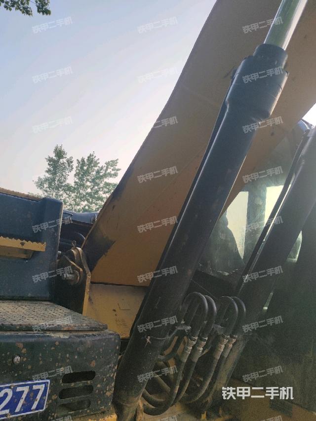 大臂根部?斜視（工作和回轉(zhuǎn)裝置）