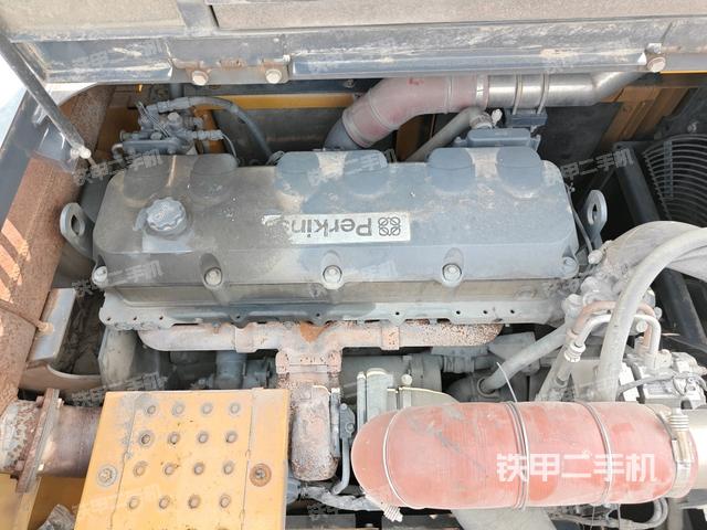 发动机室（上车部件）