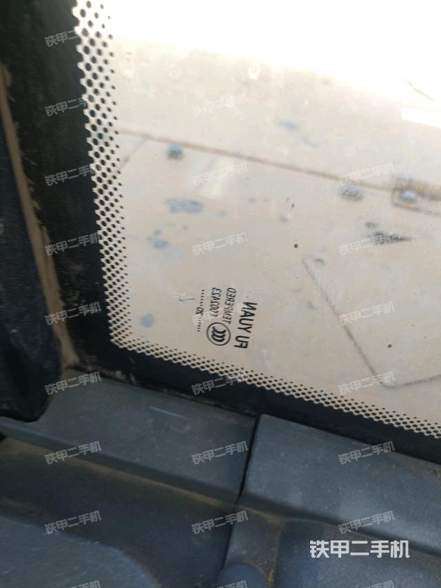 后窗玻璃角標(biāo)（駕駛室部分）