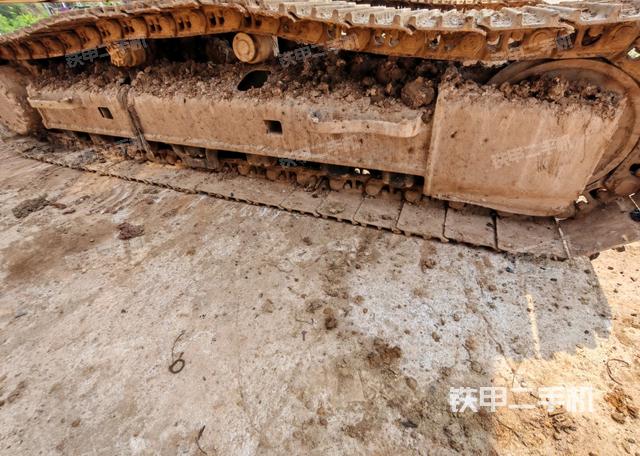 單側履帶整體（整機外觀）