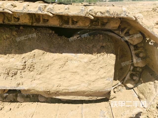 左驅(qū)動(dòng)輪(行走機(jī)構(gòu)) 左驅(qū)動(dòng)輪(行走機(jī)構(gòu))