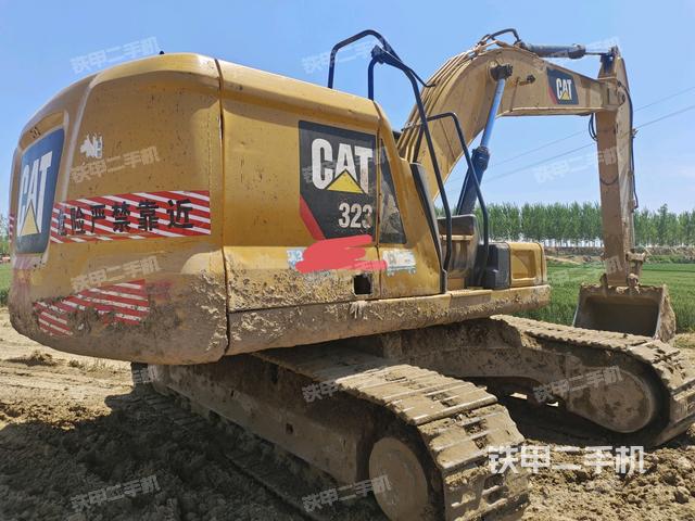 右后45(整機(jī)外觀) 右后45(整機(jī)外觀)