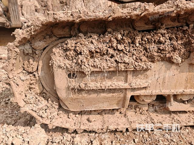 右側(cè)履帶整體（行走機(jī)構(gòu)）