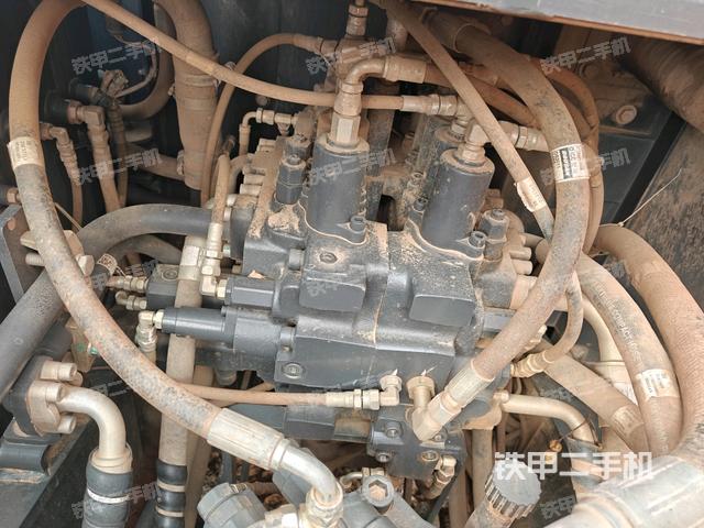 發(fā)動(dòng)機(jī)室(上車部件) 發(fā)動(dòng)機(jī)室(上車部件)