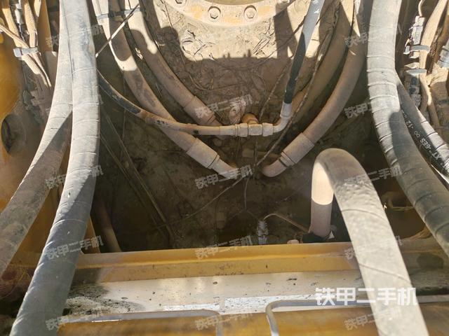 中央回轉(zhuǎn)接頭特寫(上車部件) 中央回轉(zhuǎn)接頭特寫(上車部件)