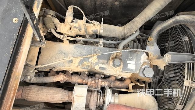 發(fā)動機(jī)整體俯視(整機(jī)外觀) 發(fā)動機(jī)整體俯視(整機(jī)外觀)