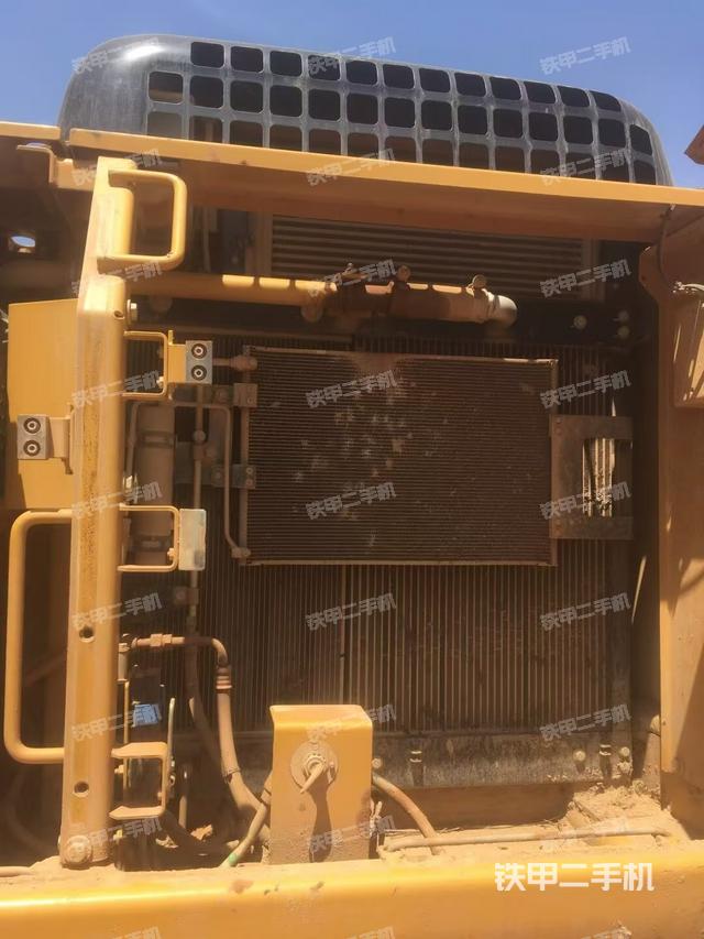 駕駛室整體（整機(jī)外觀）