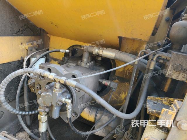 散熱器正面(大件艙室) 散熱器正面(大件艙室)