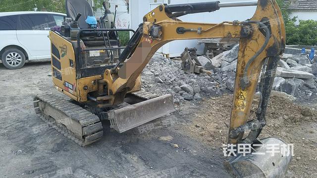 駕駛室整體（整機外觀）