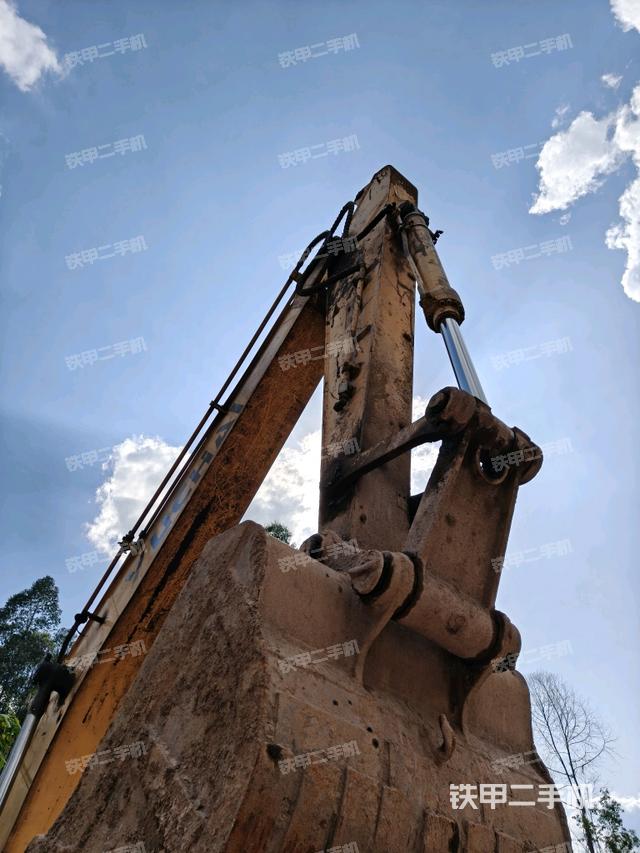 大臂整體?右側(cè)(工作和回轉(zhuǎn)裝置) 大臂整體?右側(cè)(工作和回轉(zhuǎn)裝置)