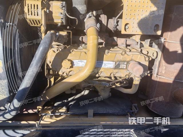 發(fā)動(dòng)機(jī)整體俯視(整機(jī)外觀) 發(fā)動(dòng)機(jī)整體俯視(整機(jī)外觀)