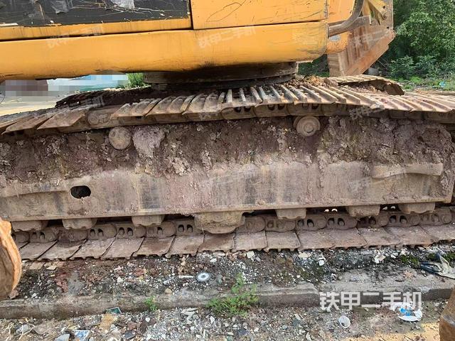 單側(cè)履帶整體（整機(jī)外觀）