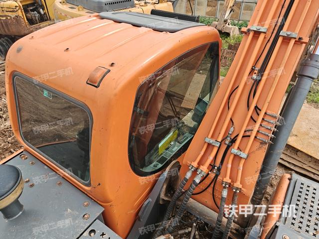 增壓器特寫(xiě)(上車部件) 增壓器特寫(xiě)(上車部件)