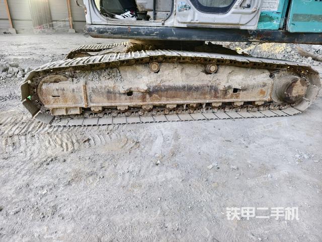 左側(cè)履帶整體?(行走機(jī)構(gòu)) 左側(cè)履帶整體?(行走機(jī)構(gòu))