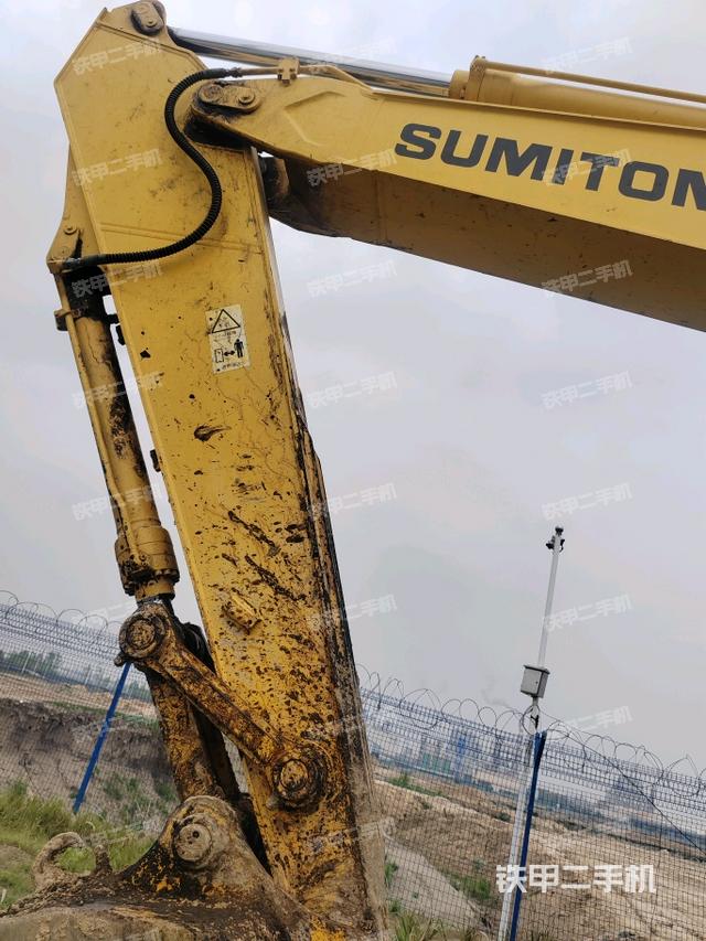 小臂整體左后(工作和回轉(zhuǎn)裝置) 小臂整體左后(工作和回轉(zhuǎn)裝置)