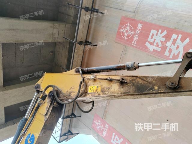 大臂根部 斜视（工作和回转装置）