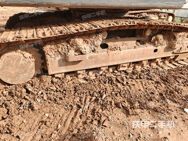 左側(cè)行走馬達(dá)蓋板(行走機(jī)構(gòu)) 左側(cè)行走馬達(dá)蓋板(行走機(jī)構(gòu))