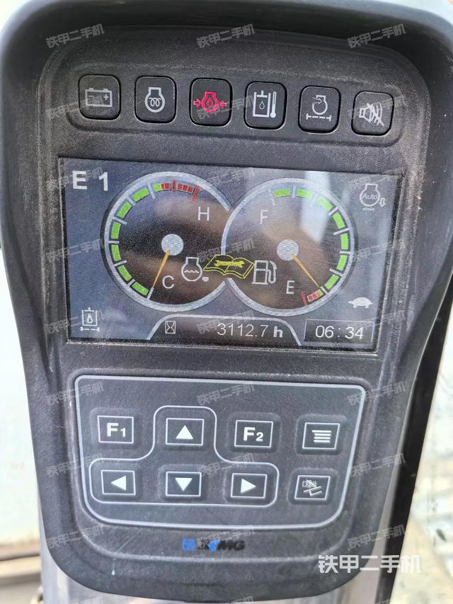 驾驶室整体（整机外观）