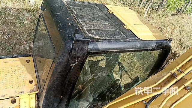 駕駛室頂部俯視（上車部件）