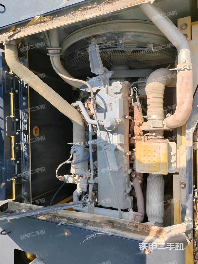 發(fā)動(dòng)機(jī)整體俯視(整機(jī)外觀) 發(fā)動(dòng)機(jī)整體俯視(整機(jī)外觀)