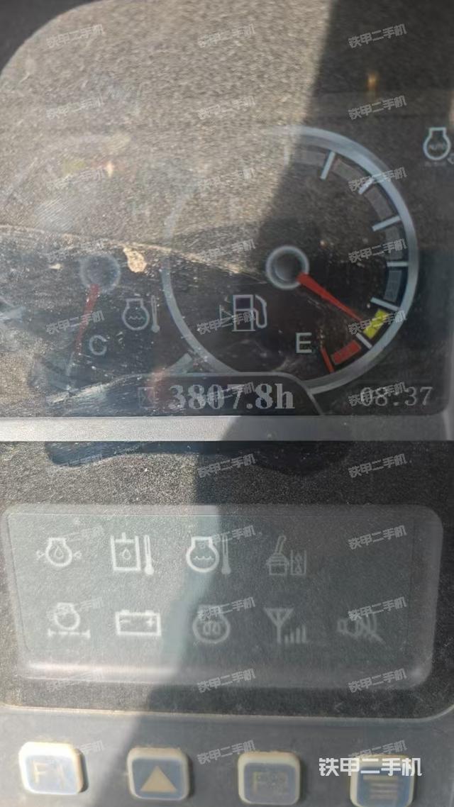 駕駛室整體（整機外觀）