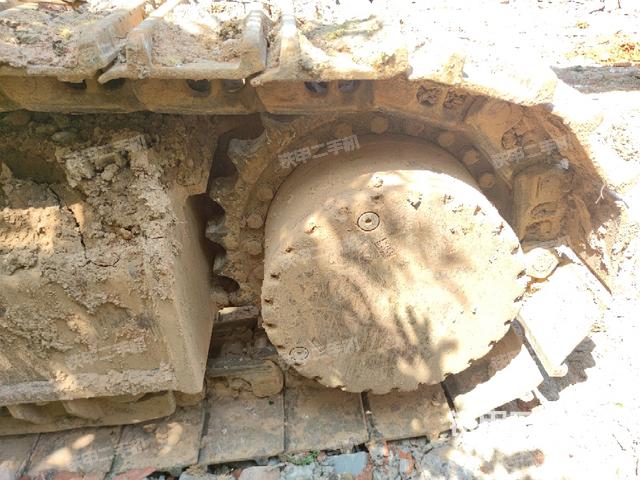 左驅(qū)動(dòng)輪(行走機(jī)構(gòu)) 左驅(qū)動(dòng)輪(行走機(jī)構(gòu))