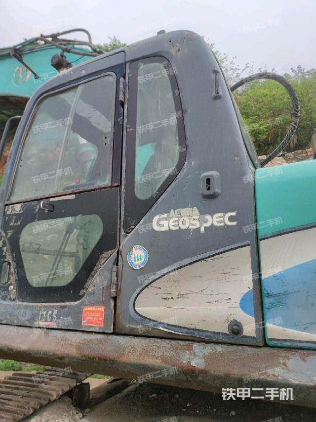 駕駛室正側(cè)（駕駛室部分）