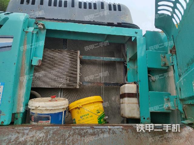 散熱器正面（大件艙室）